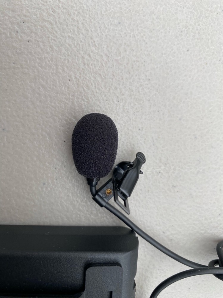 Azden WLX Pro VHF System Wireless Lapel Microphone System, excellent condition