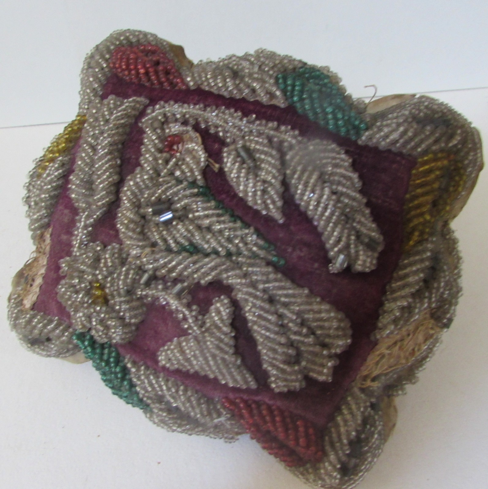 OLD AUTHENTIC NATIVE AMERICAN INDIAN BEADED PILLOW ~ 6" x 7" ~ IROQUOIS ?++ (D)