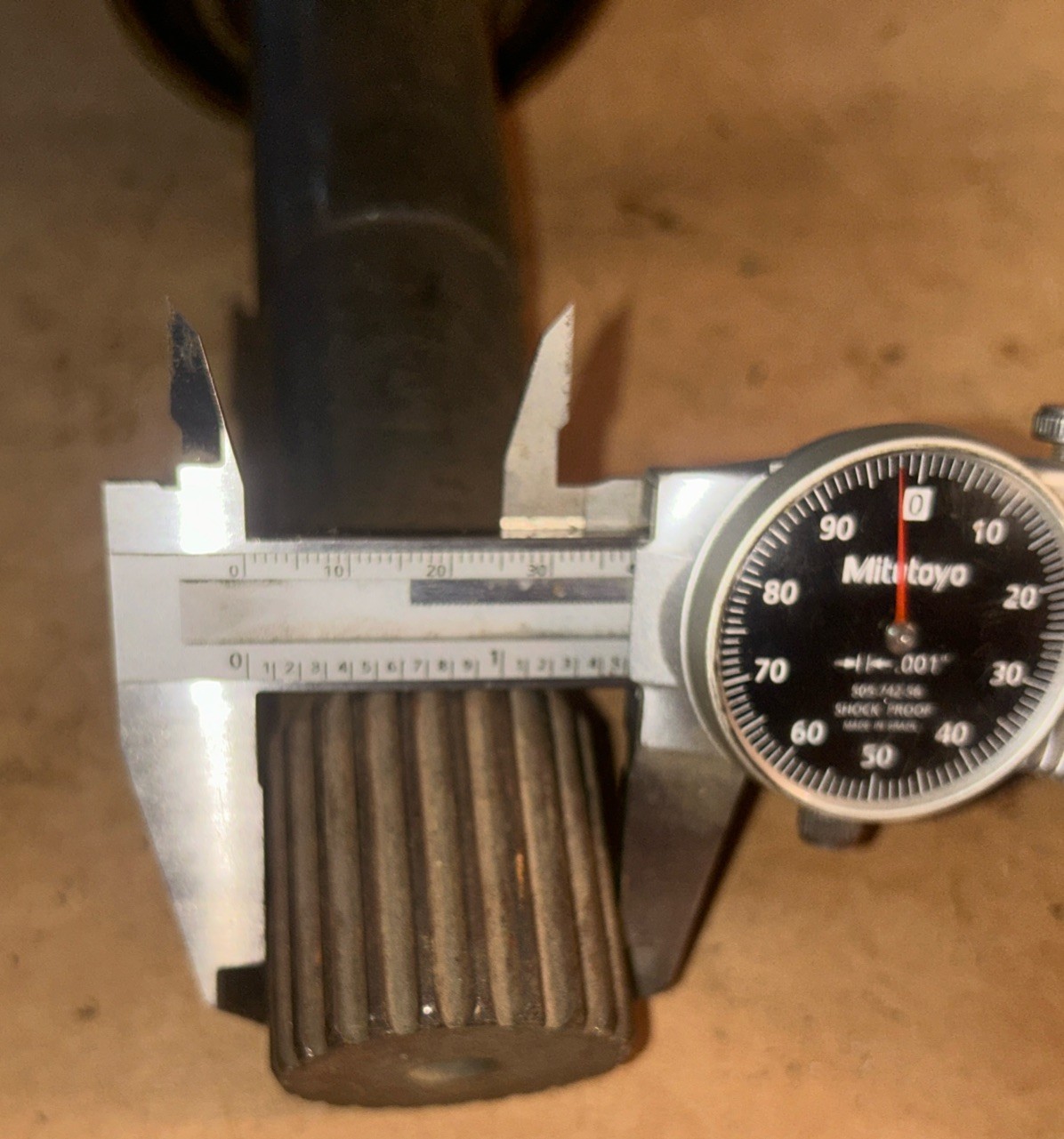 NOS 167694A 1000RPM PTO Shaft Oliver White Tractor 2-70 1650 1655 American 80