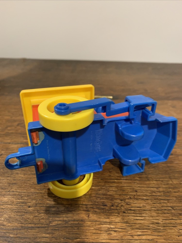 Vintage Wannabee Pilot And Additional Figures