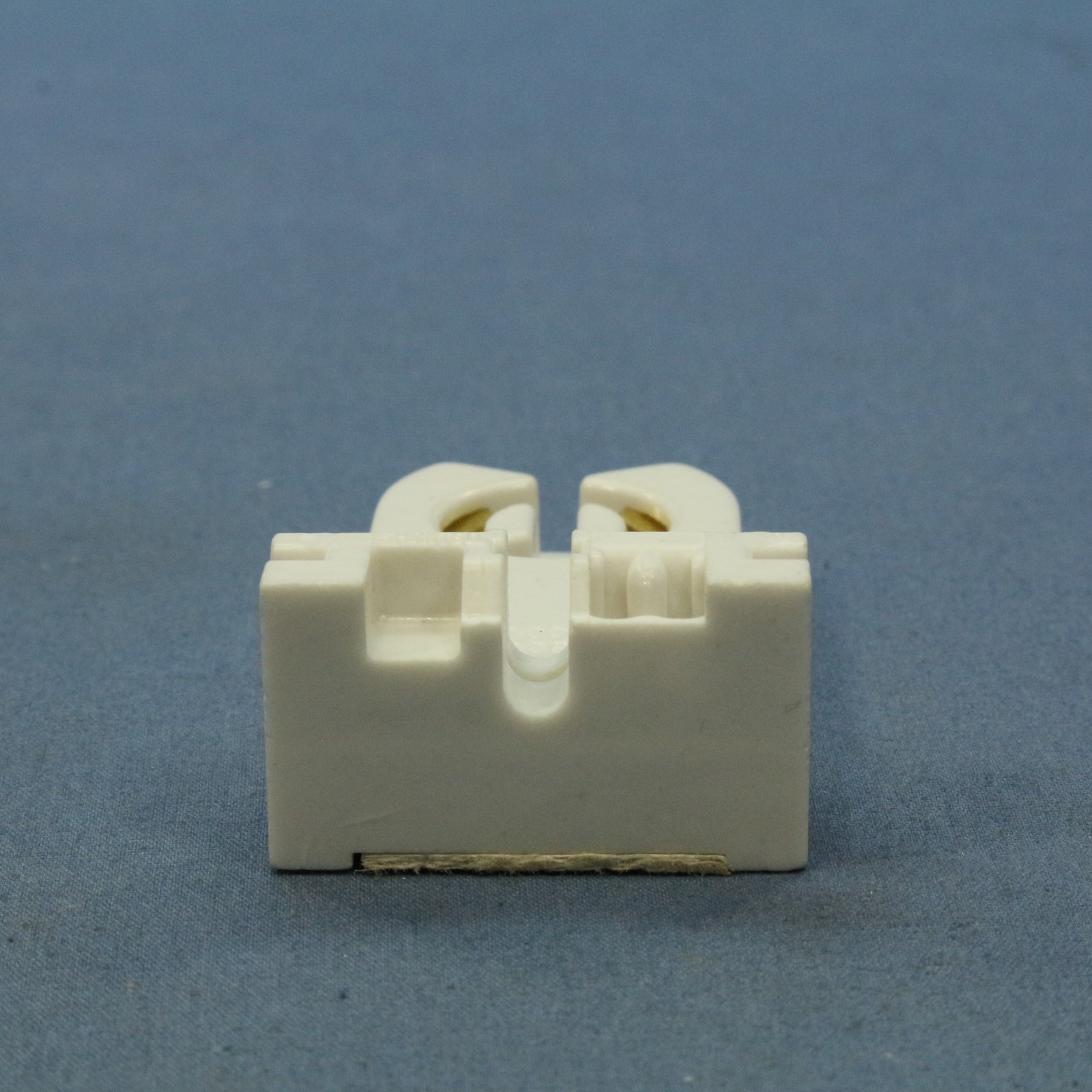 10 Leviton Fluorescent Lampholder Sockets T8 T12 Medium Bi-Pin Shunted 23357