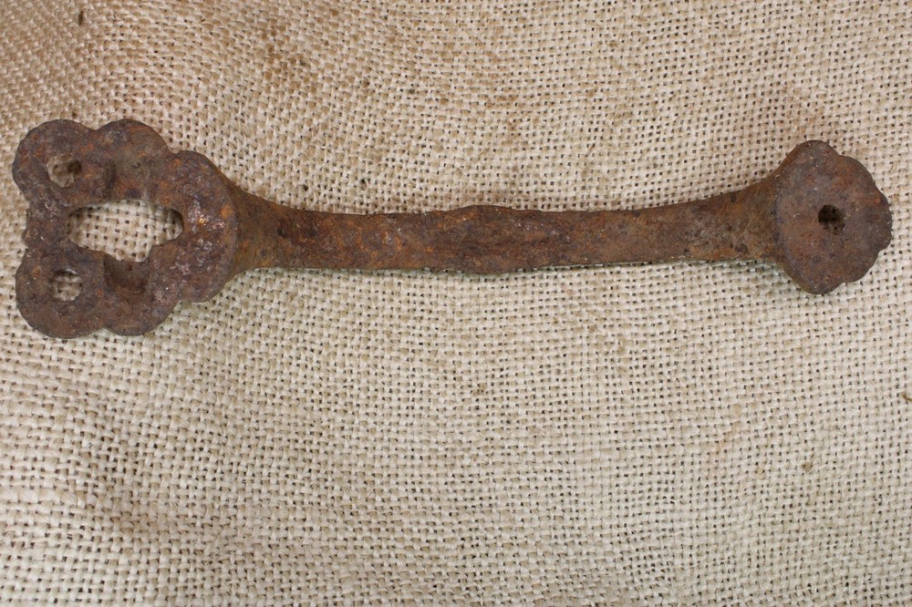 Old Thumb Latch Screen Door 6 1/8” Handle Pull Barn Very rusty Rustic Texture