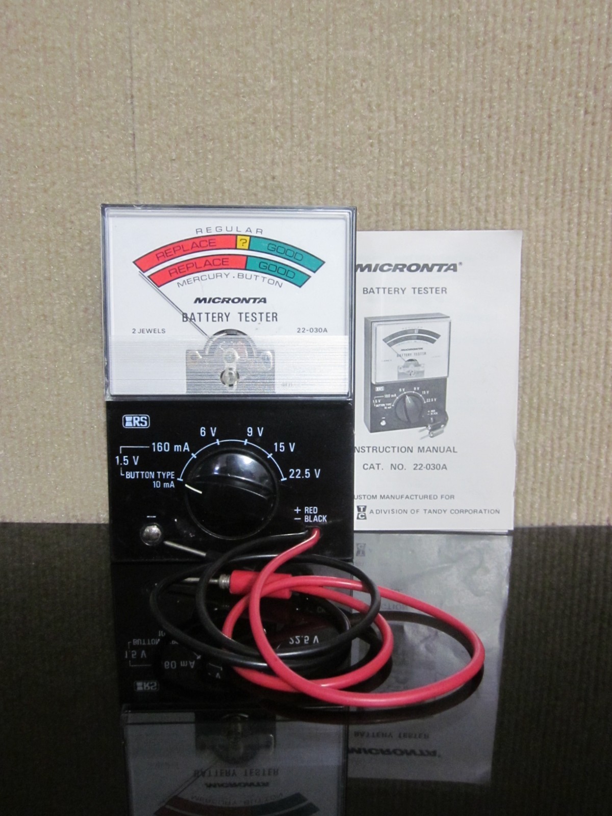 Vintage Radio Shack Battery Tester Meter Micronta Cat. No. 22-030A Tandy