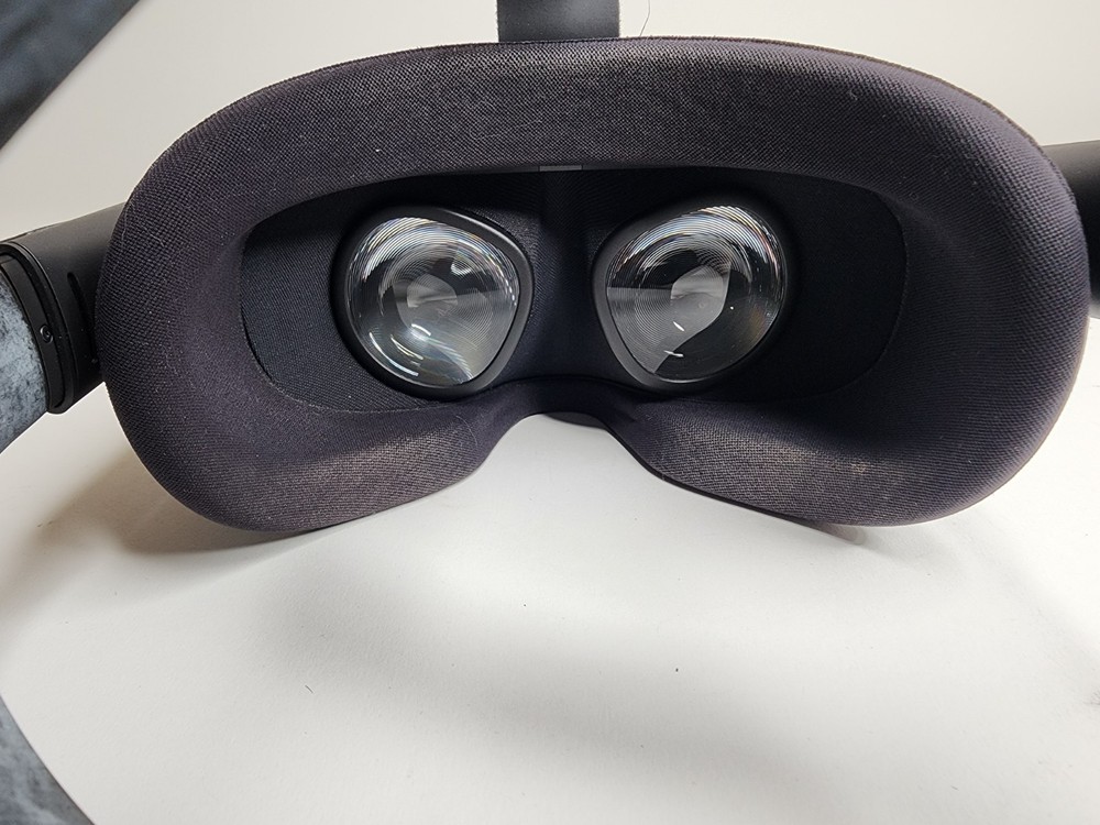 Oculus Quest 1 Headset Only 128gb Tested Working *Read Description*