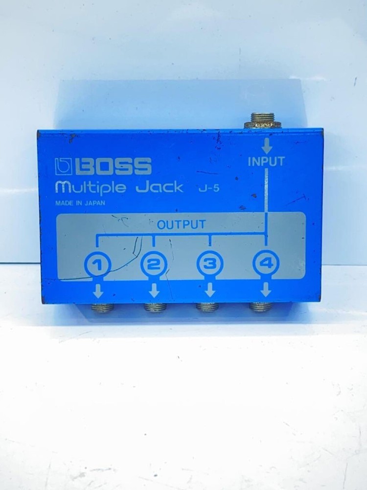 BOSS J-5 Multiple Jack