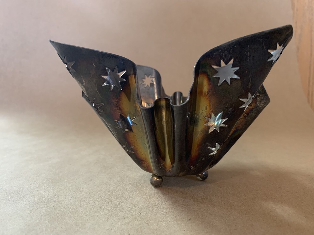 Godinger Silver Art Co LTD candle holder