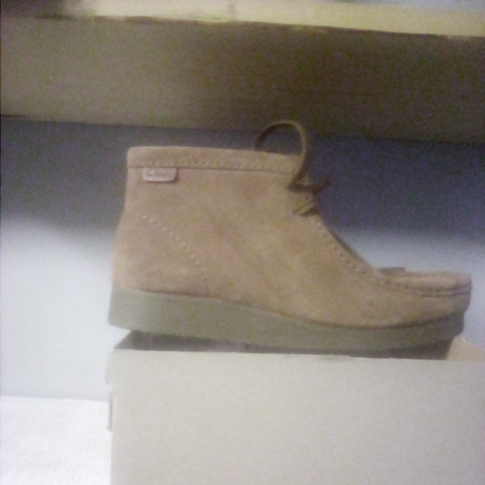 Clarks wallaston boots