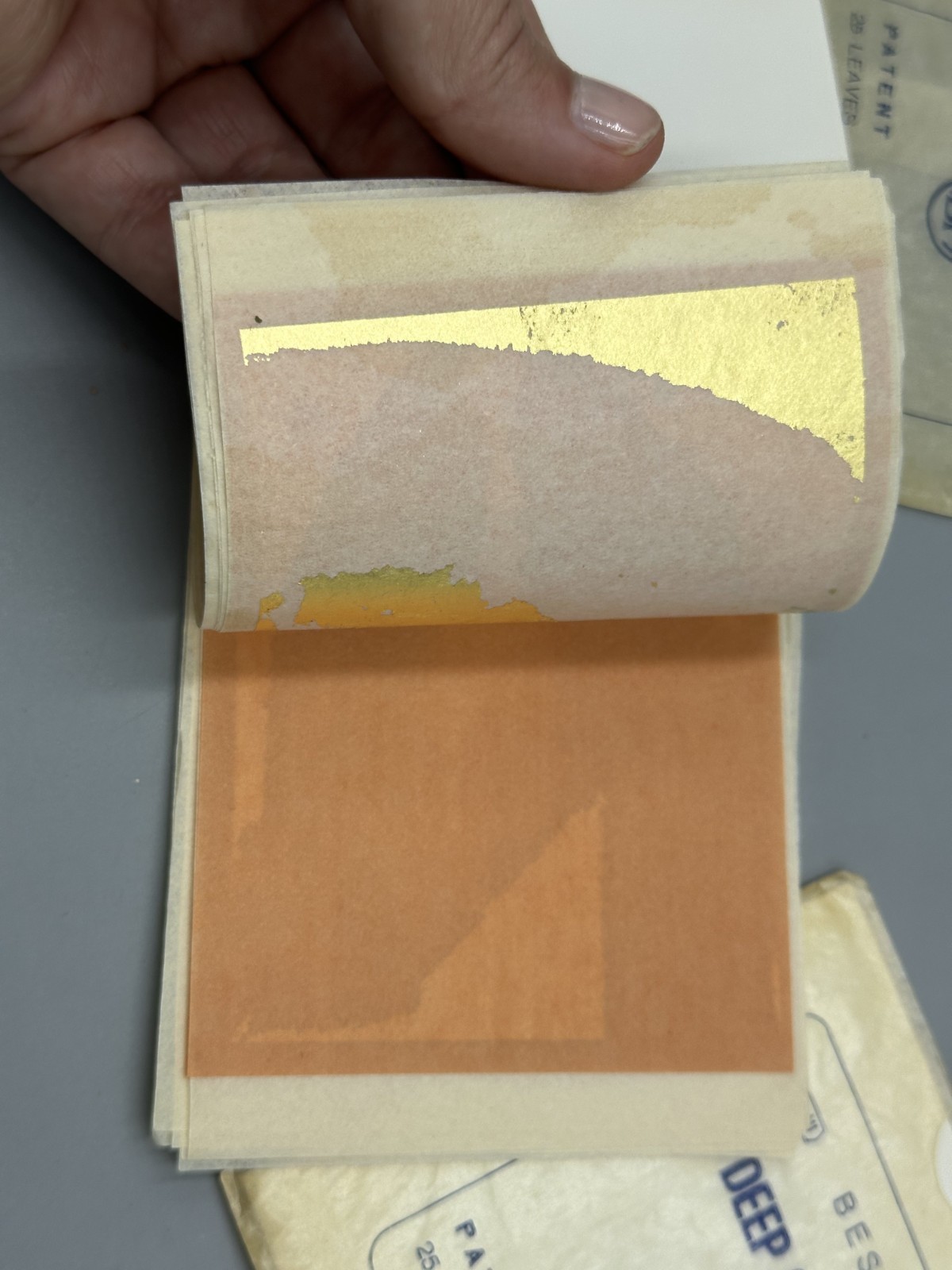 SCRAPS of Vintage BEST XX DEEP GOLD LEAF 22 Carats 3 3/8" x 3 3/8" Italy