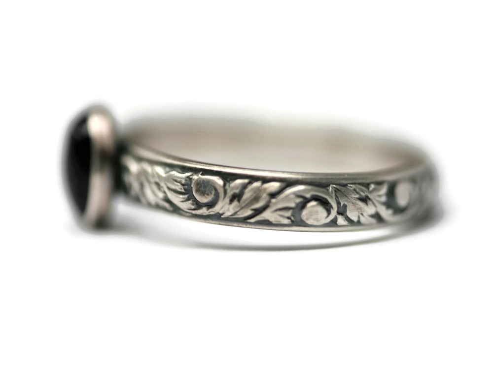Oval Amethyst Ring Vine Pattern 925 Sterling Silver N-S