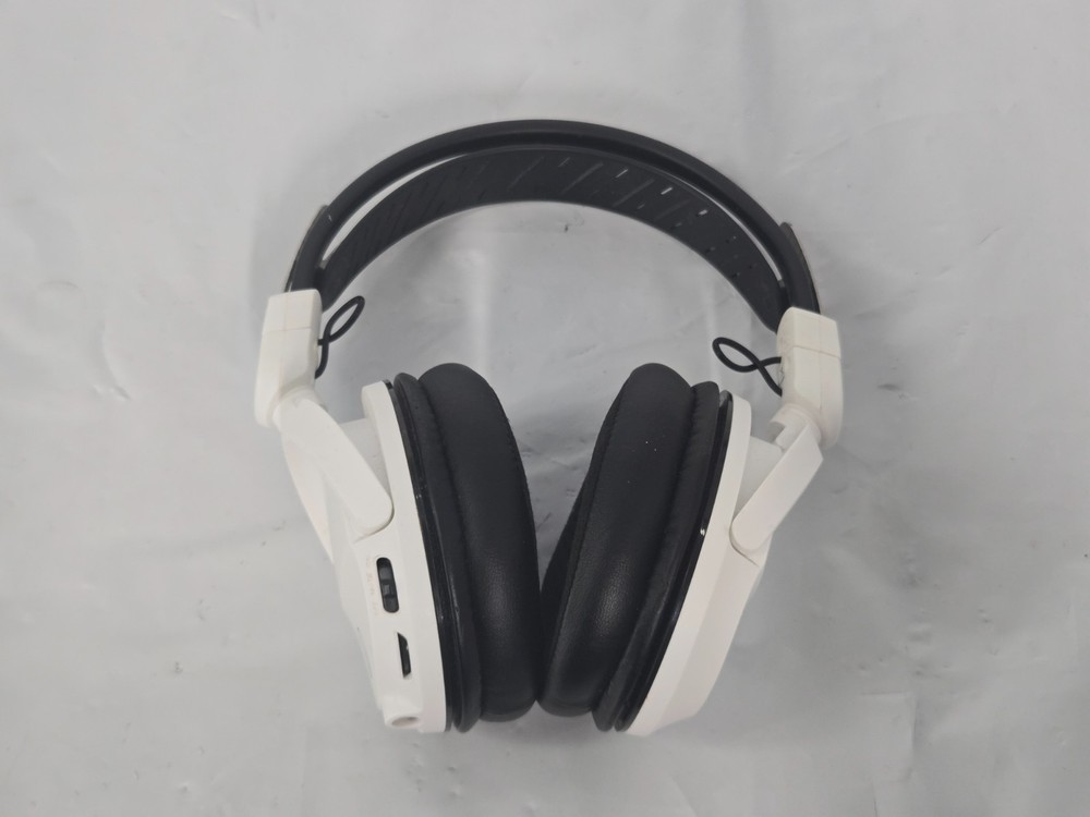 Audio-Technica High-Fidelity Closed-Back Wired Gaming Headset - Missing Cables