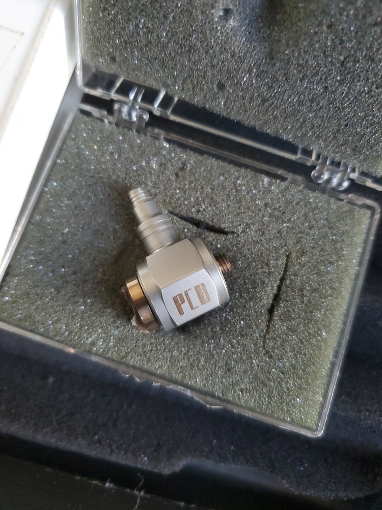 Pcb piezotronics Voltage Amplifier Model 494A SET