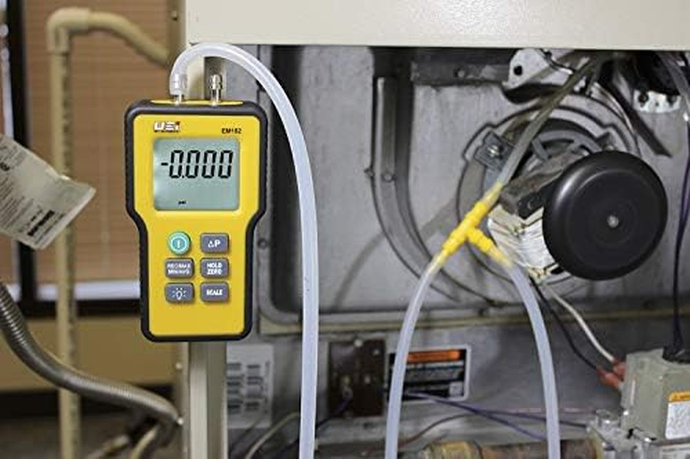 EM152 Dual Differential Digital Manometer