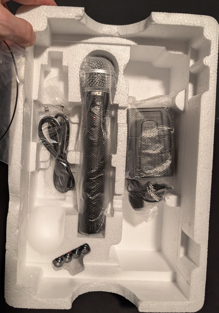 Pyle Professional PDWM2115 Wireless Microphone System - New Open Box