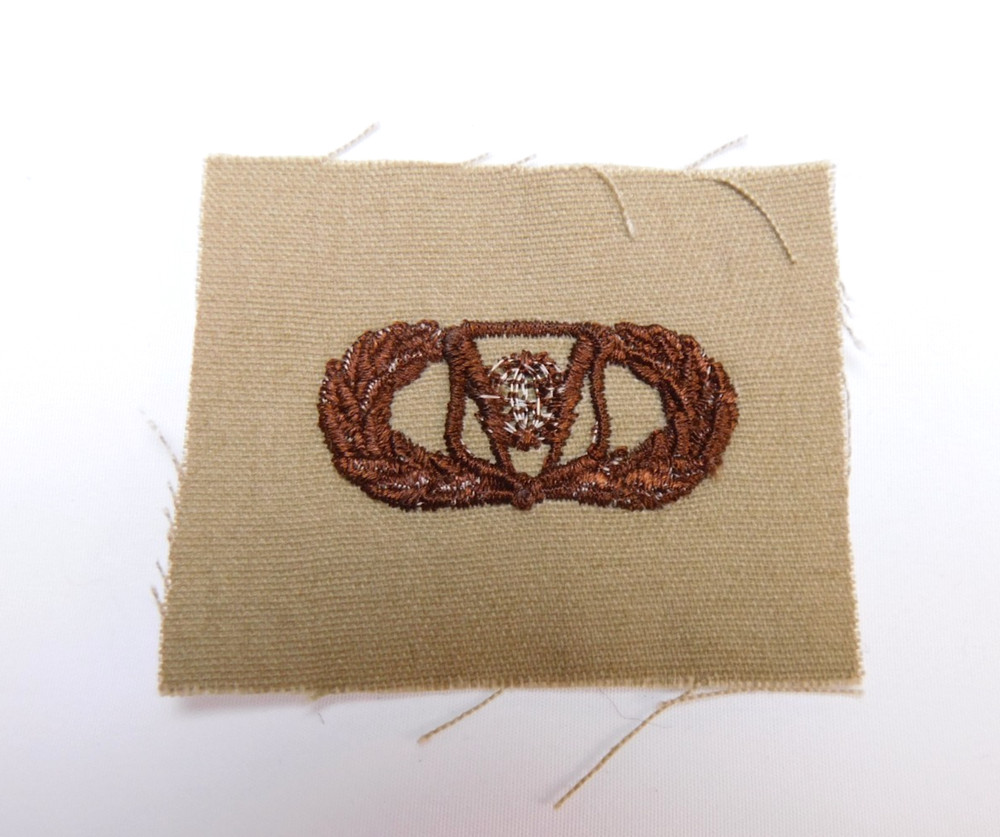 US Air Force USAF Basic Command & Control Badge Desert Tan DCU Patch Sew-On