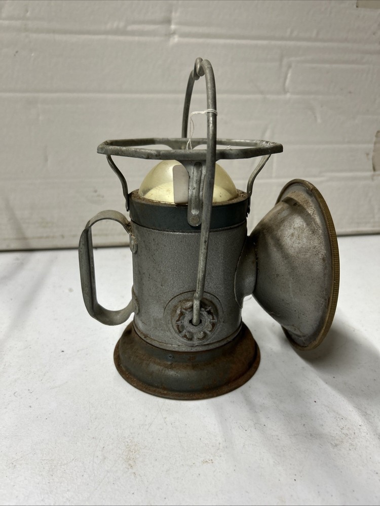 Vintage Delta Powerlite Lantern
