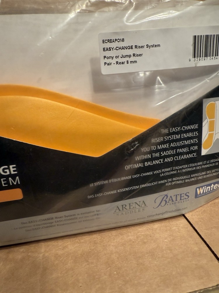 Wintec Bates Easy Change Riser System. Pair - Pony Or Jump Riser. Rear 8 mm.