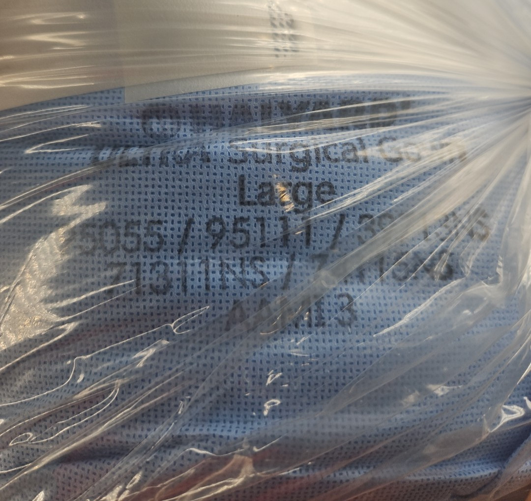 Halyard Surgical Gown Ultra With Polypropylene Fabric Size: LARGE *48-Pieces*