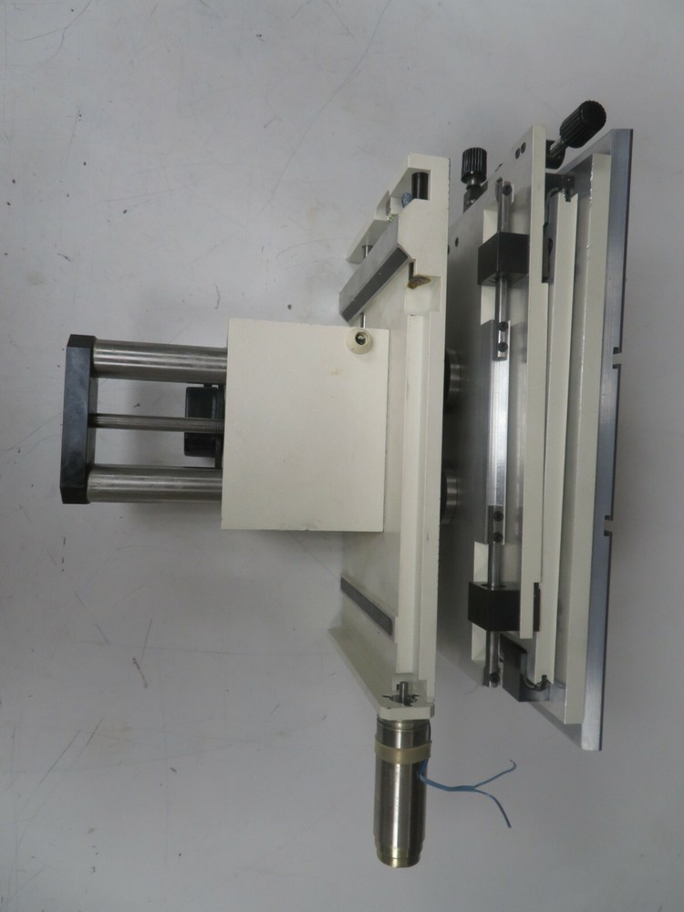 SIP Universal Measuring Machine Motorized Leveling Table - model 550M