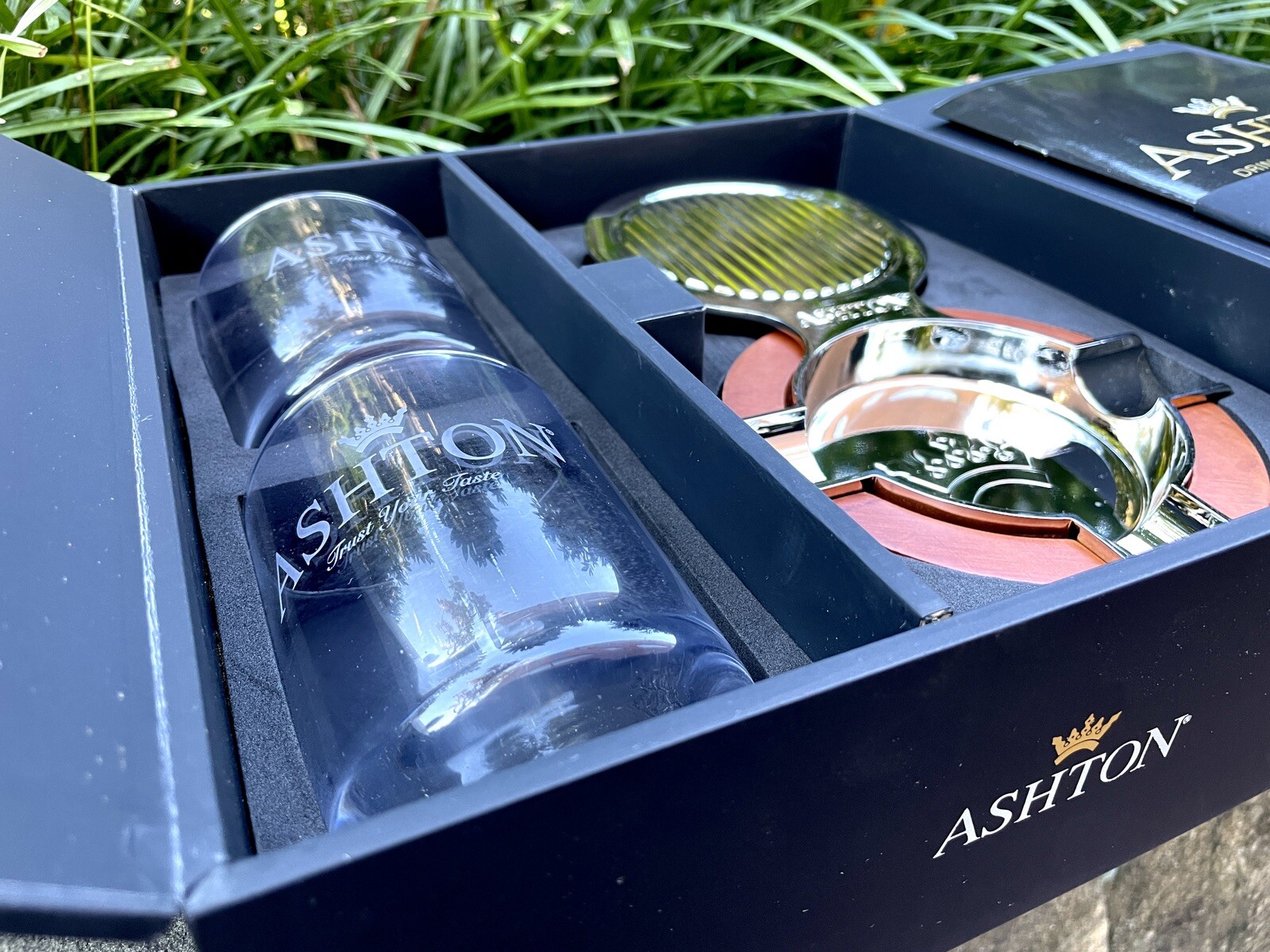 Ashton Cigars Luxury Gift Set, Whiskey Glasses & Superb Ashtray