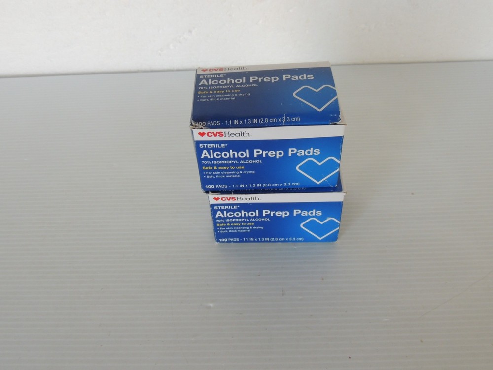 Alcohol Prep Pads 100 CT. 2 Boxes Total 198 Pads ONE BOX MISSING TWO,