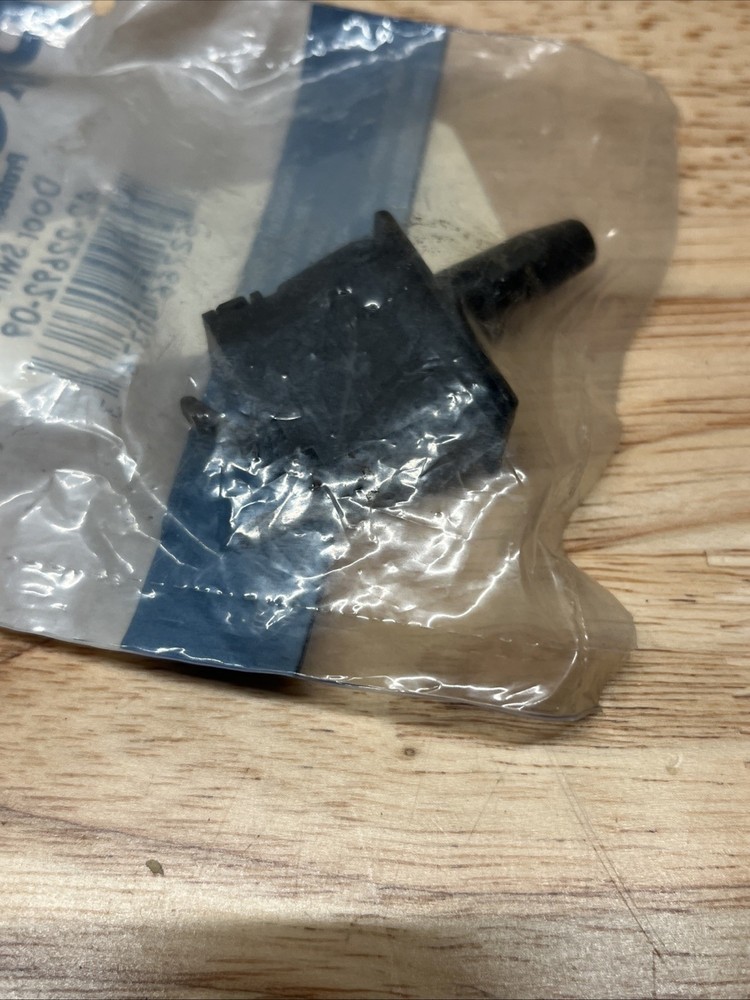 PROTECH Door Switch, 42-22692-09