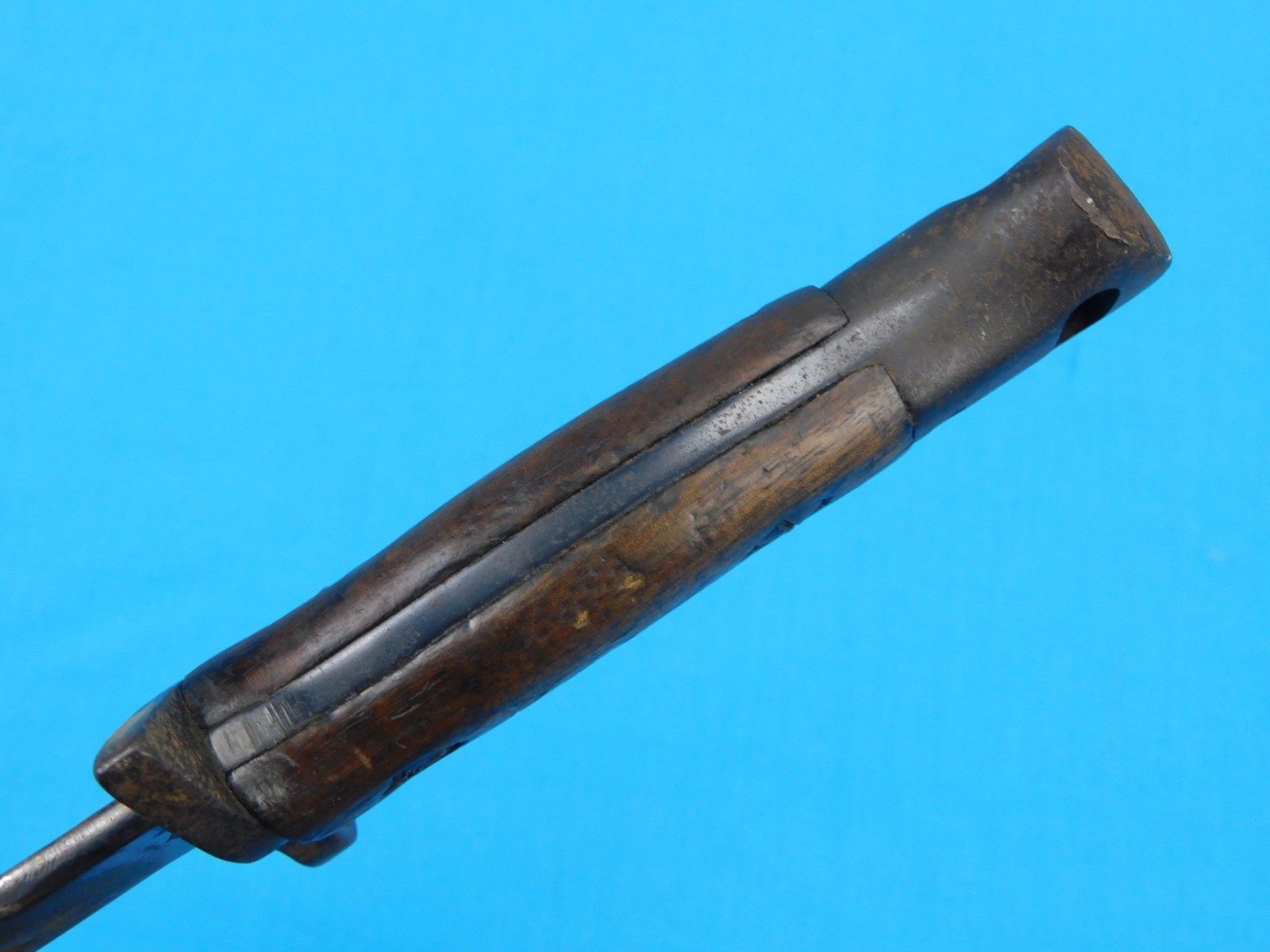 British English WW1 Model 1907 Antique Bayonet Fighting Knife w/ Scabbard