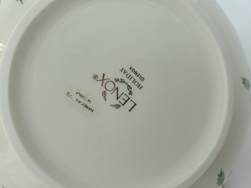 New Lenox Holiday Medium Pierced Bowl