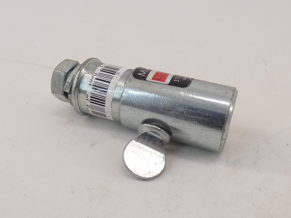 Matthews Studio Equipment Adapter