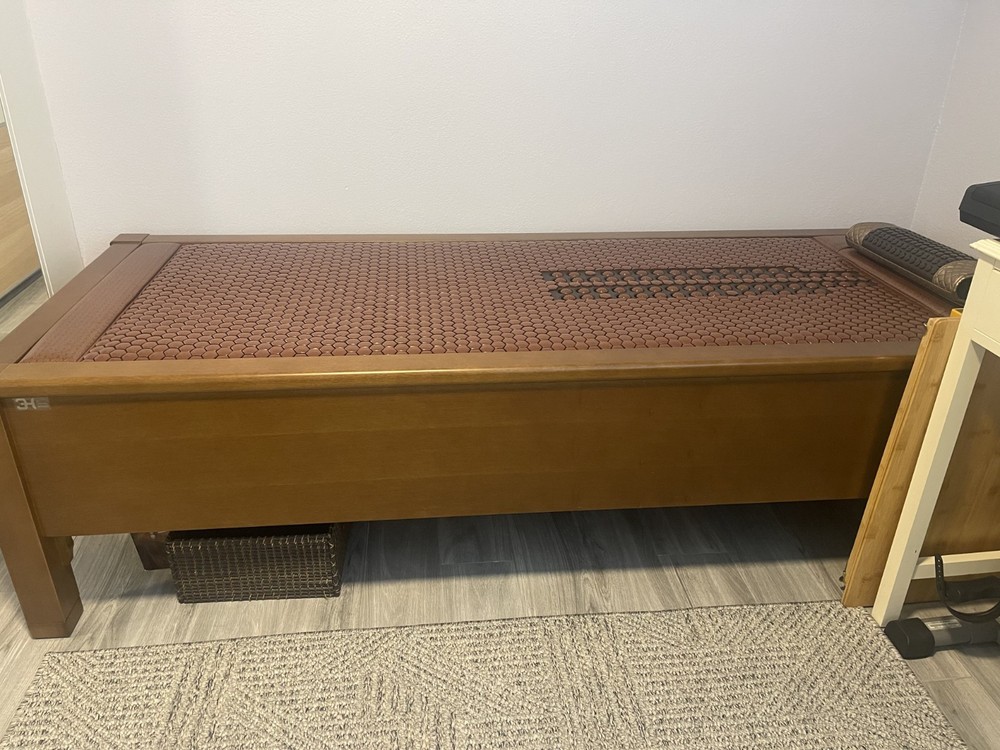 3H Acupressure Massage Bed