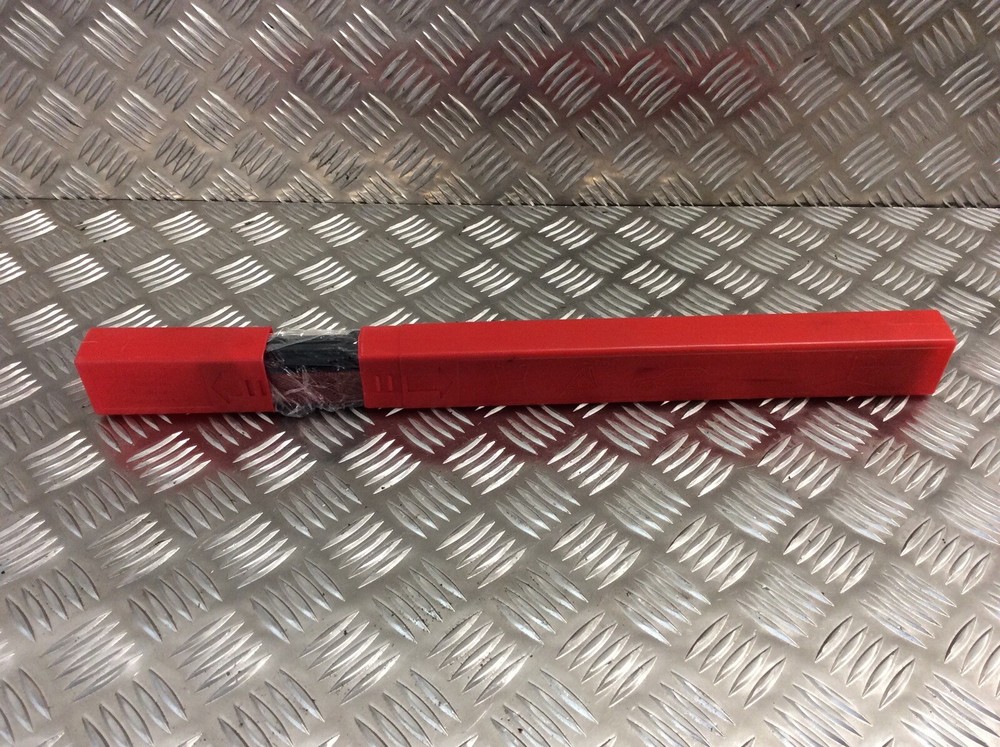 SAIC MOTOR WARNING HAZARD TRIANGLE 10009347