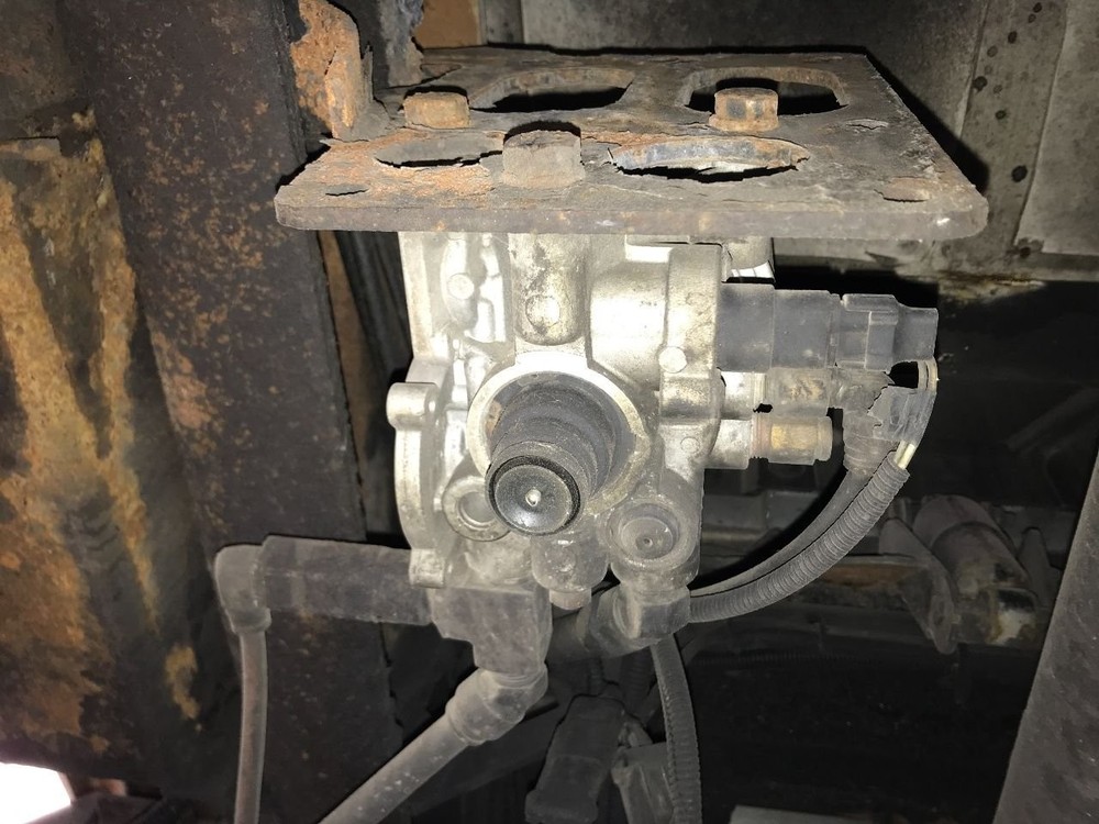 Bendix AD-IS Air Dryer - Used