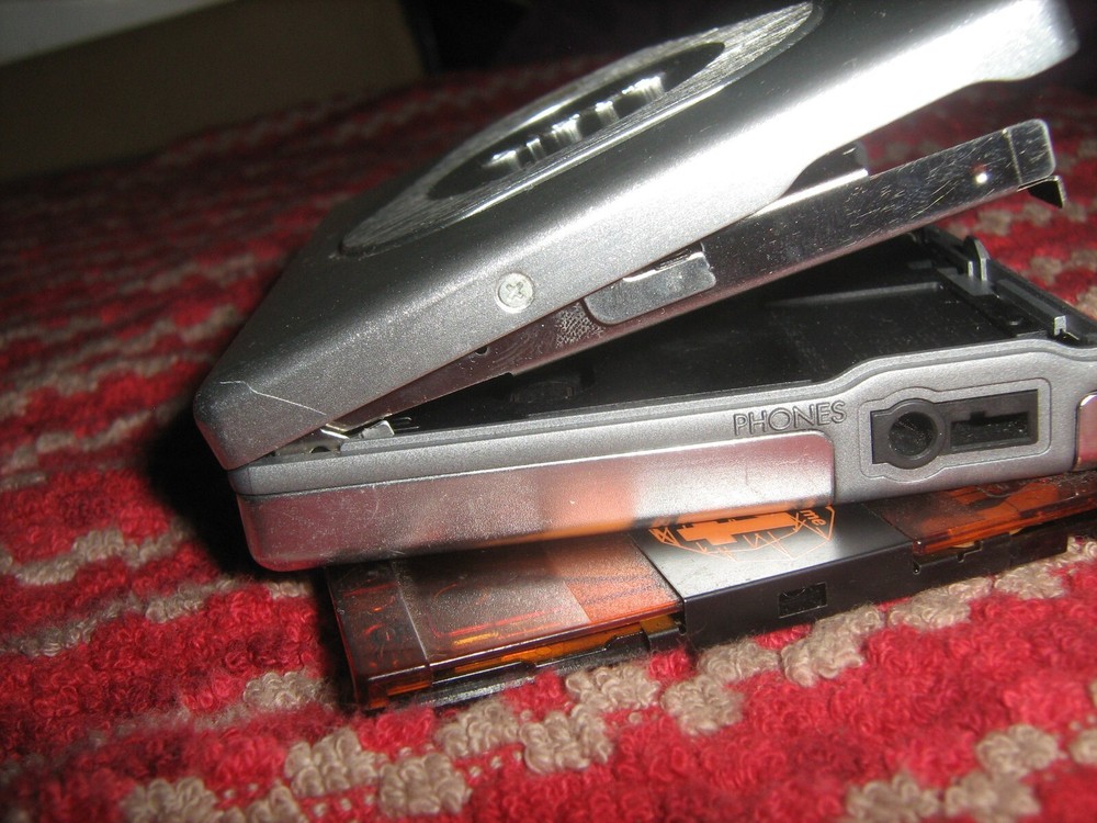 CASIO Portable Minidisc Player XG-3