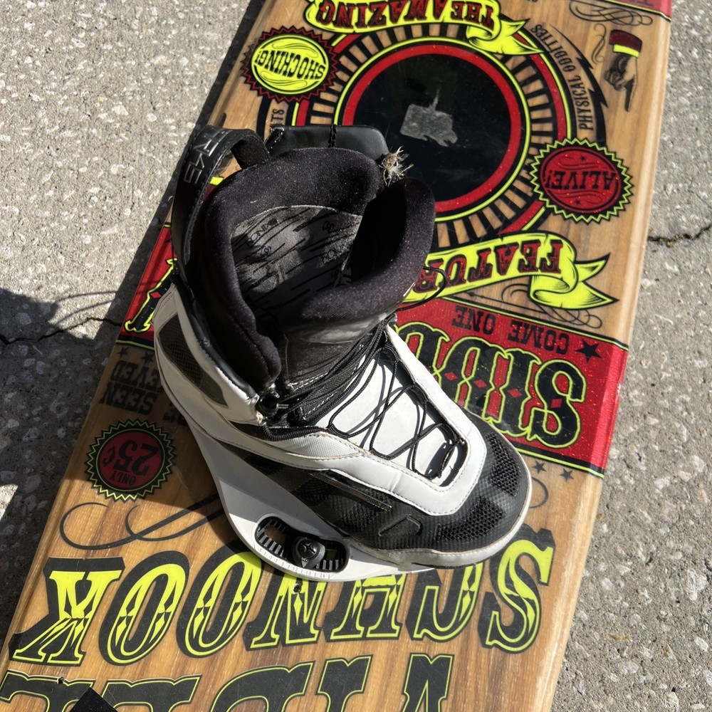 Ronix Wave Skimmer Wakeboard With 9.5 Size Boots