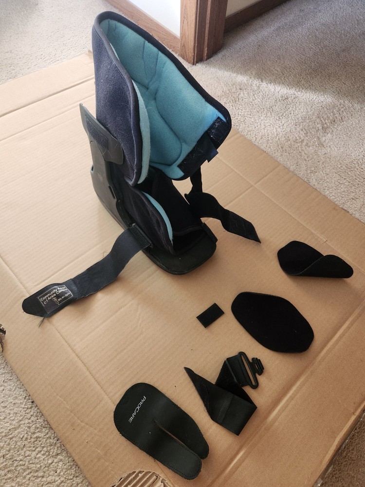 Ossur stabilizing walking boot