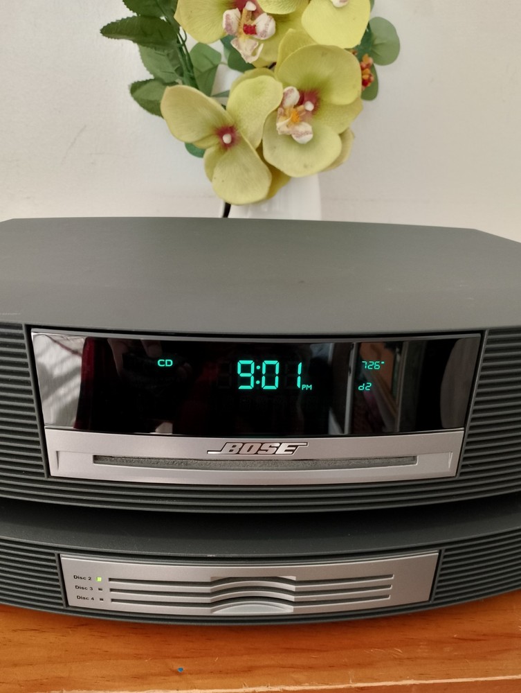 Bose Wave Music System AWRCC1 with Multi-CD Changer and Remote Control *Read*