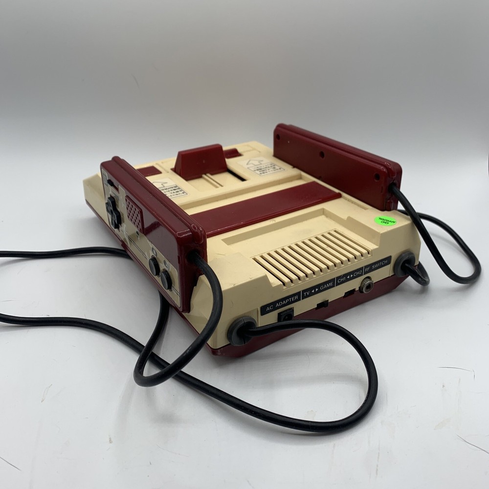 Nintendo Famicom. Tested, working condition!