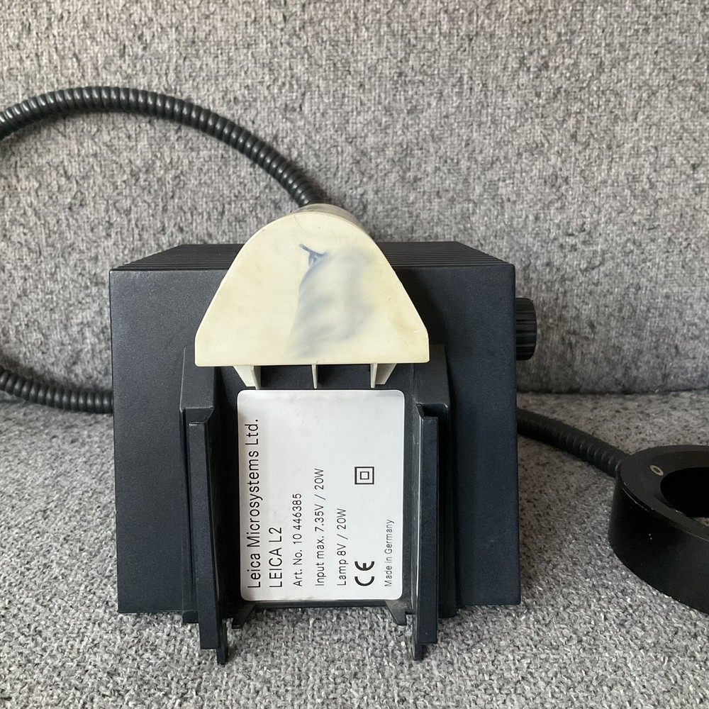 Leica Microsystems Leica L2 Cross Line Halogen Cold Light Source