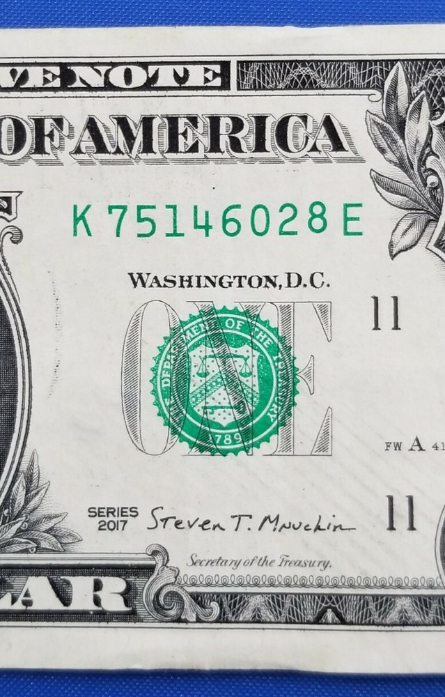 $1 Bill Misaligned One Digit Serial Number *8* STUCK DIGIT Minor ERROR Misprint