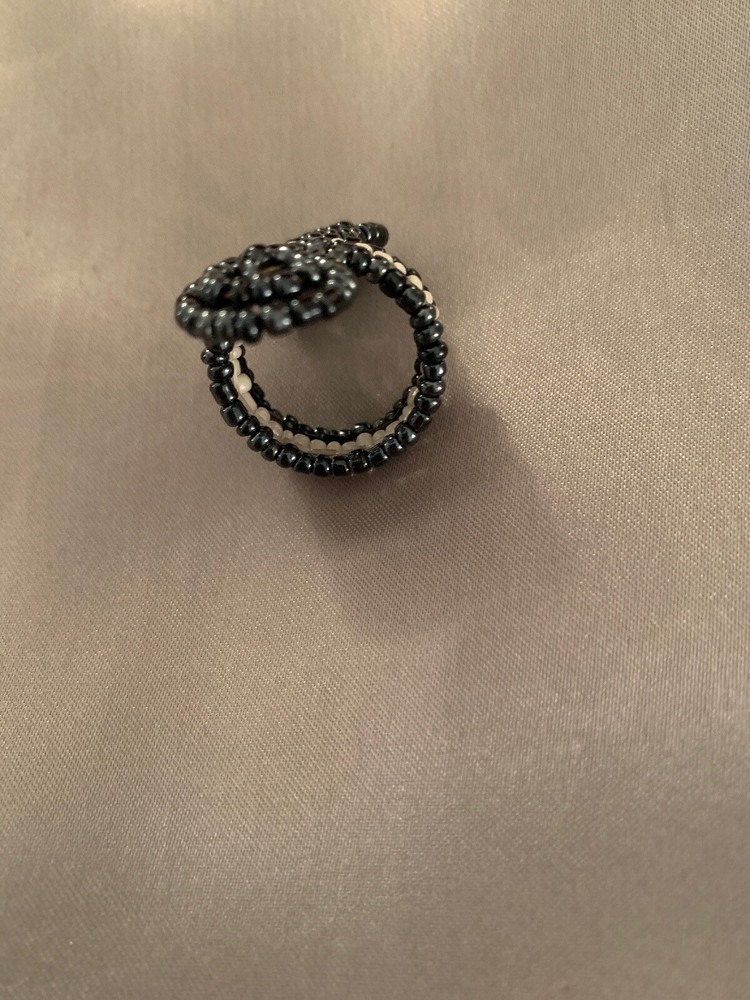 Womens Handmade Beaded Ring. Size 8. No Tags.
