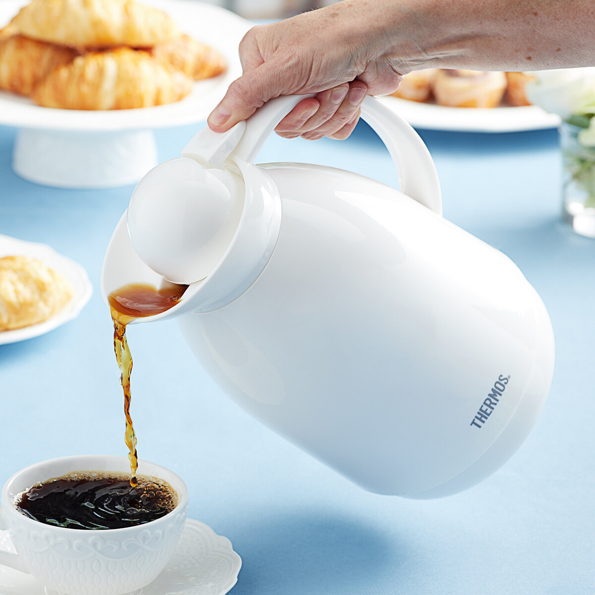 Thermos 34 oz. Glass Vacuum Insulated Carafe - White