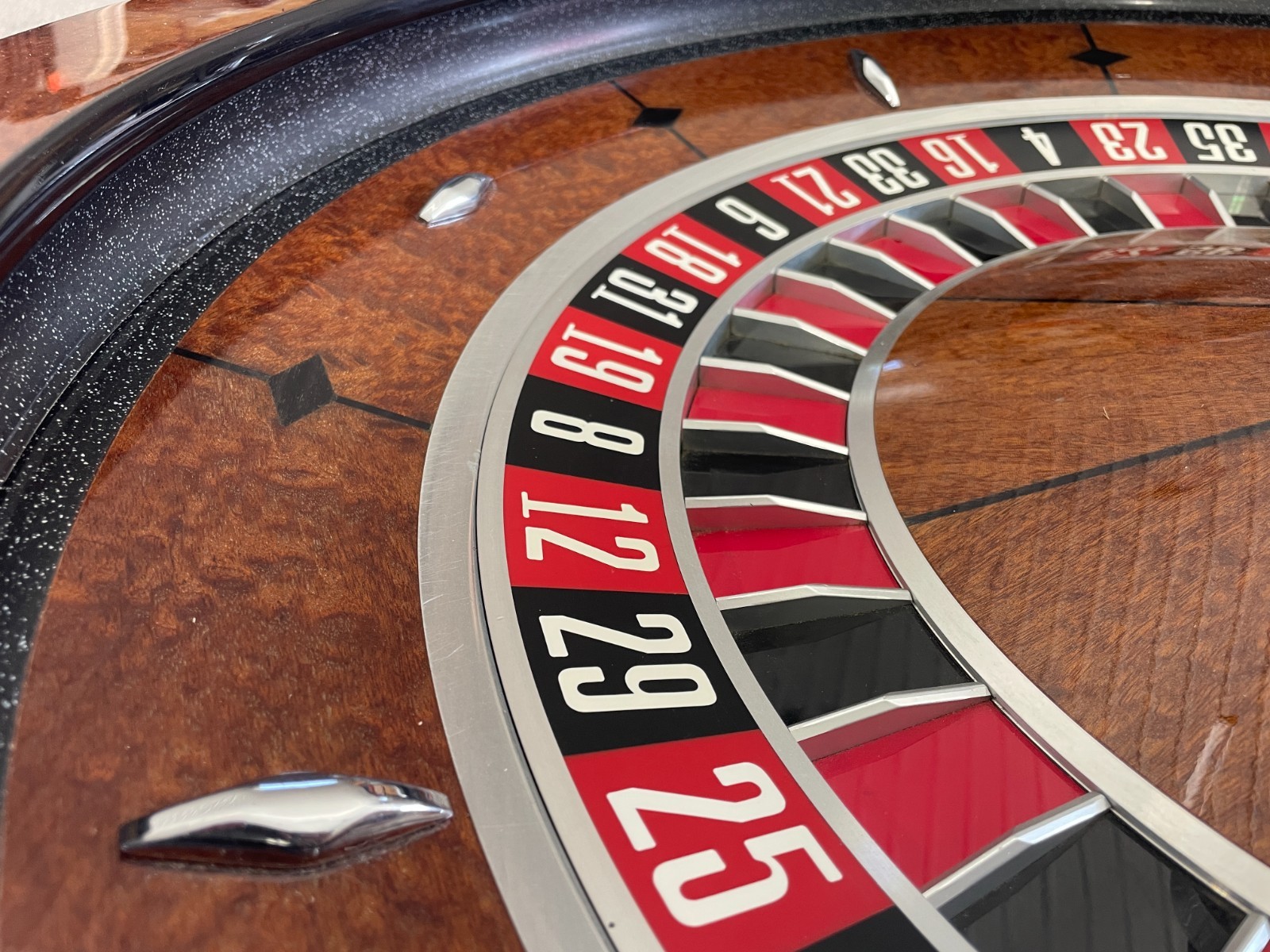 Roulette Wheel 32" TCS John Huxley (shipping by freight) FREE #16025