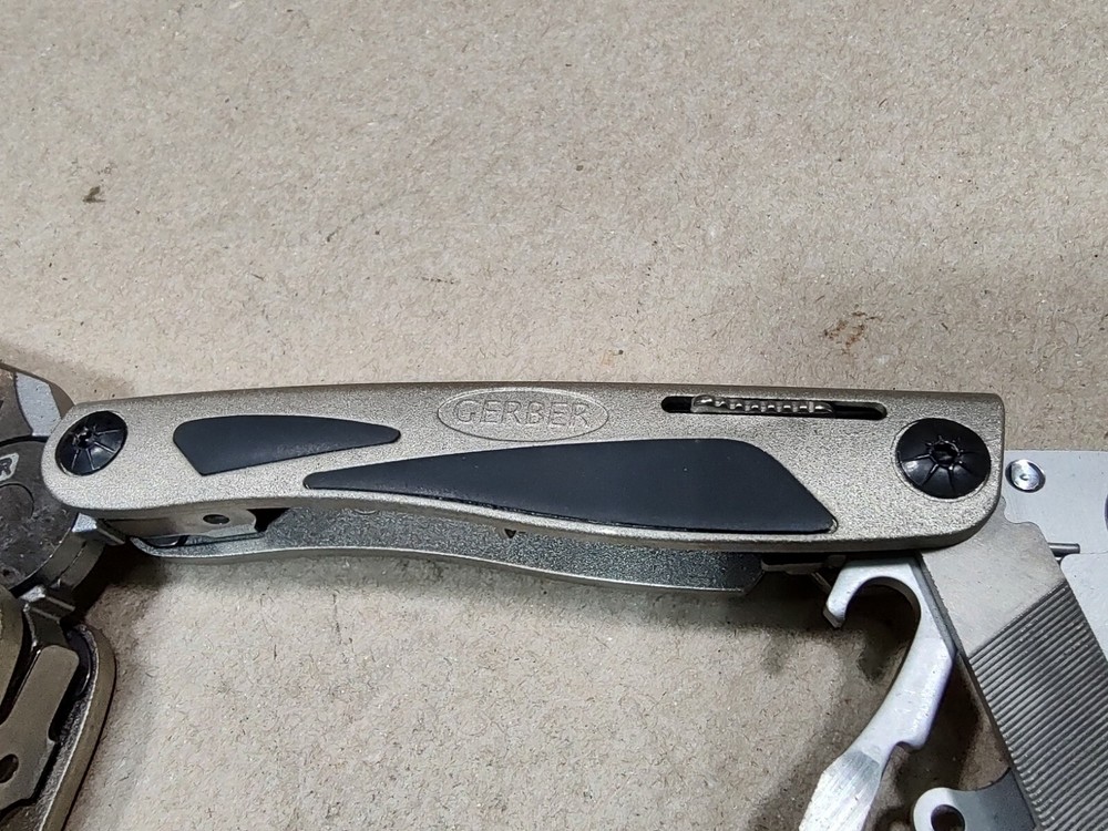 GERBER Multi-Tool, Champagne, 11 Tools, 48239