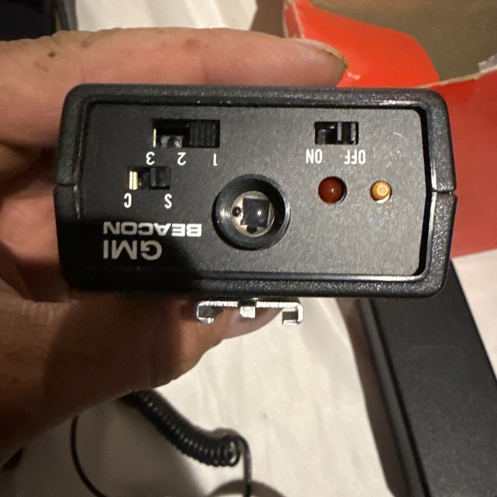 Gmi Beacon 200 Camera Flash Ir Receiver, Transmitter Case And Box