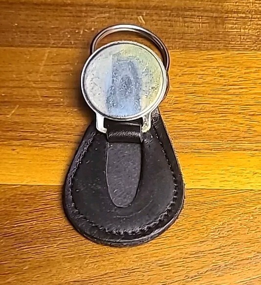 US Army Keychain Leather Back Enamel Medalion