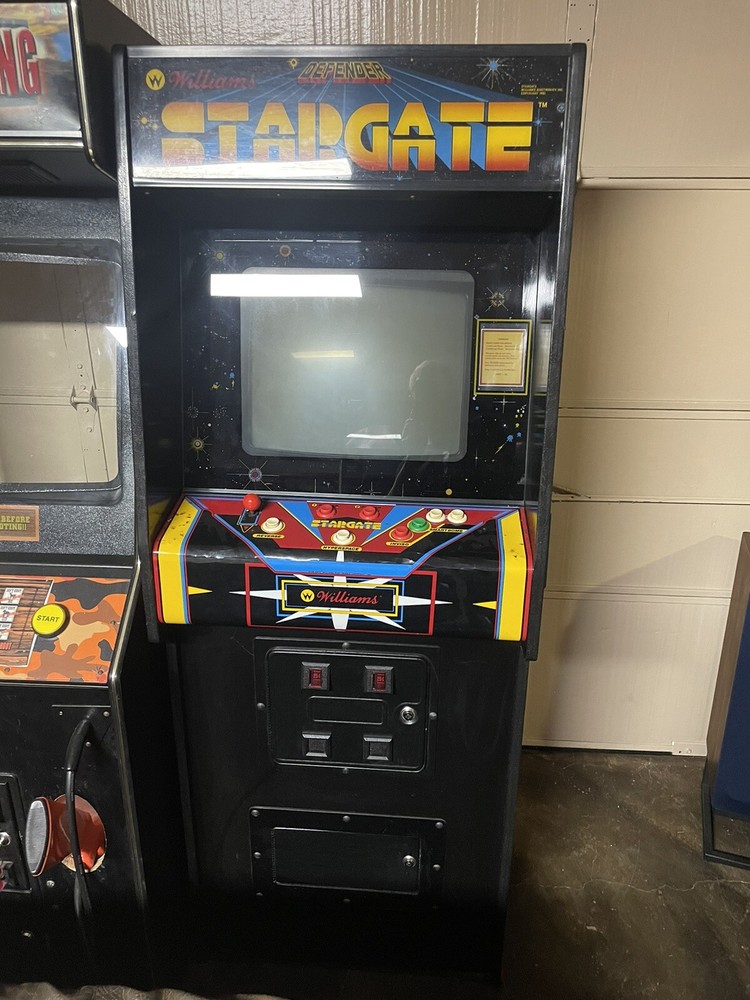 STARGATE ARCADE MACHINE by WILLIAMS (Excellent Condition)