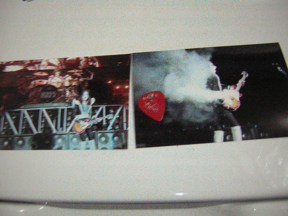 KISS ACE FREHLEY GUITAR PICK CITY CINCINNATI 5/22/2000 W/UNPUB.PHOTOS