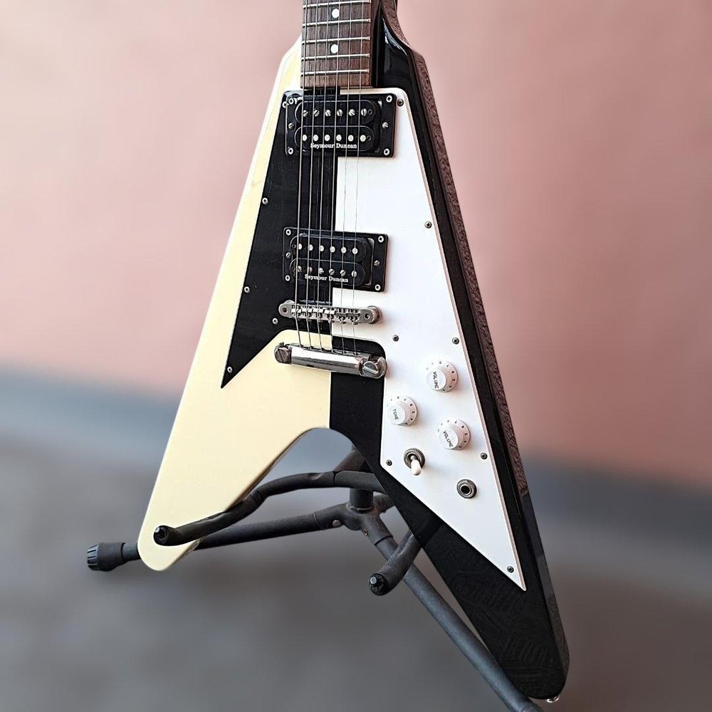 Edwards E-Fv-125Wb Dot Flying V