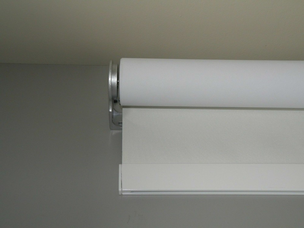 Customized Remote control Battery Power Motorized Electric Blackout Roller Shade
