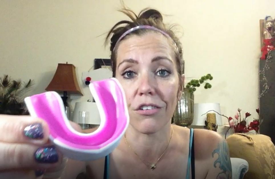 Oral Mart Lacrosse Hockey Karate Mouth Guard For Kids Girls (White/Pink)