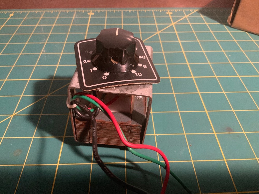 Soundoiier Attenuators AT-75 Electronicis Sound System